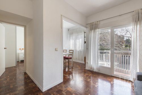 Salón con terraza exterior de piso en alquiler en Arturo Soria